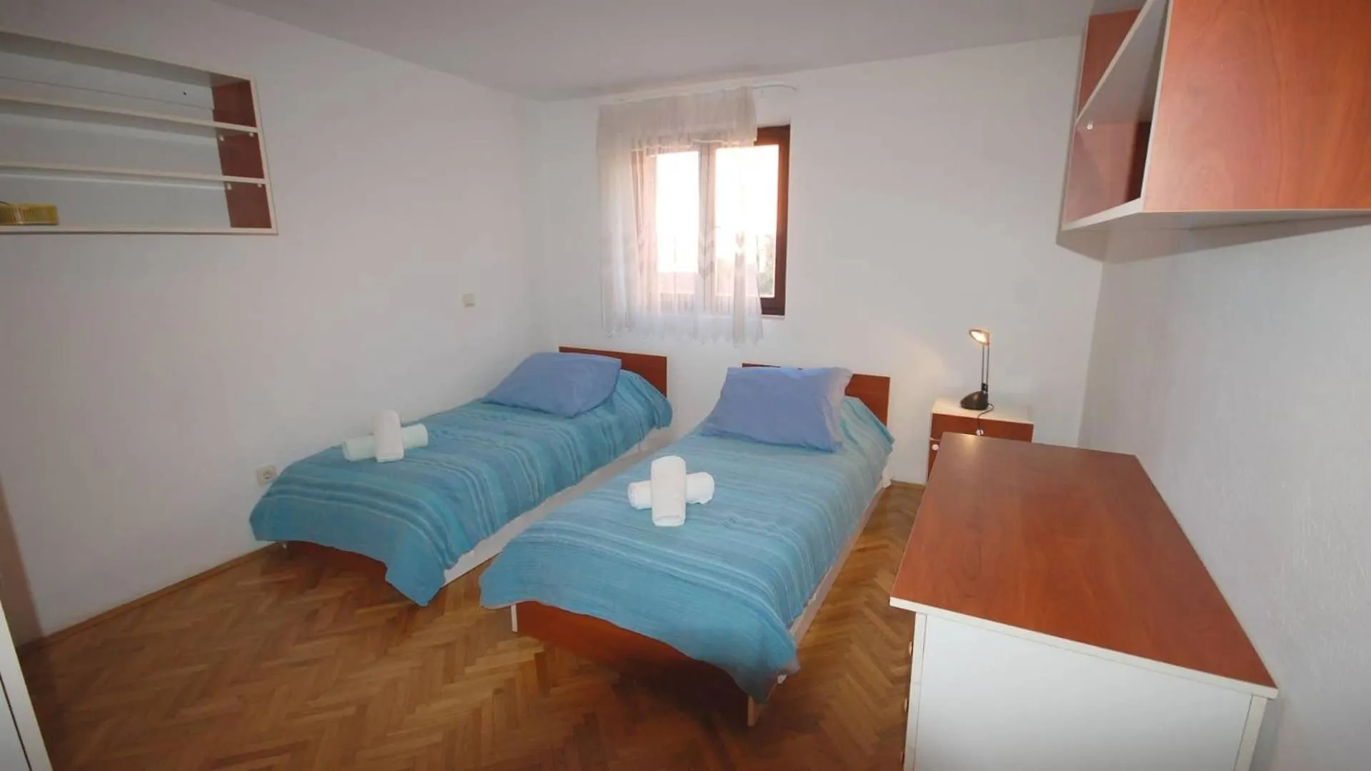 Apartments With A Parking Space Njivice, Krk - 21856 Njivice