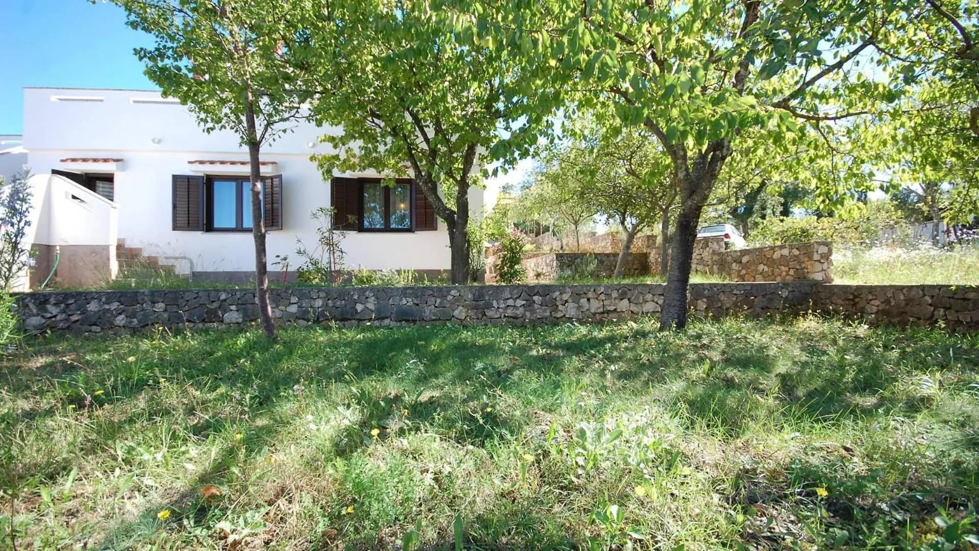 Apartments With A Parking Space Njivice, Krk - 21856