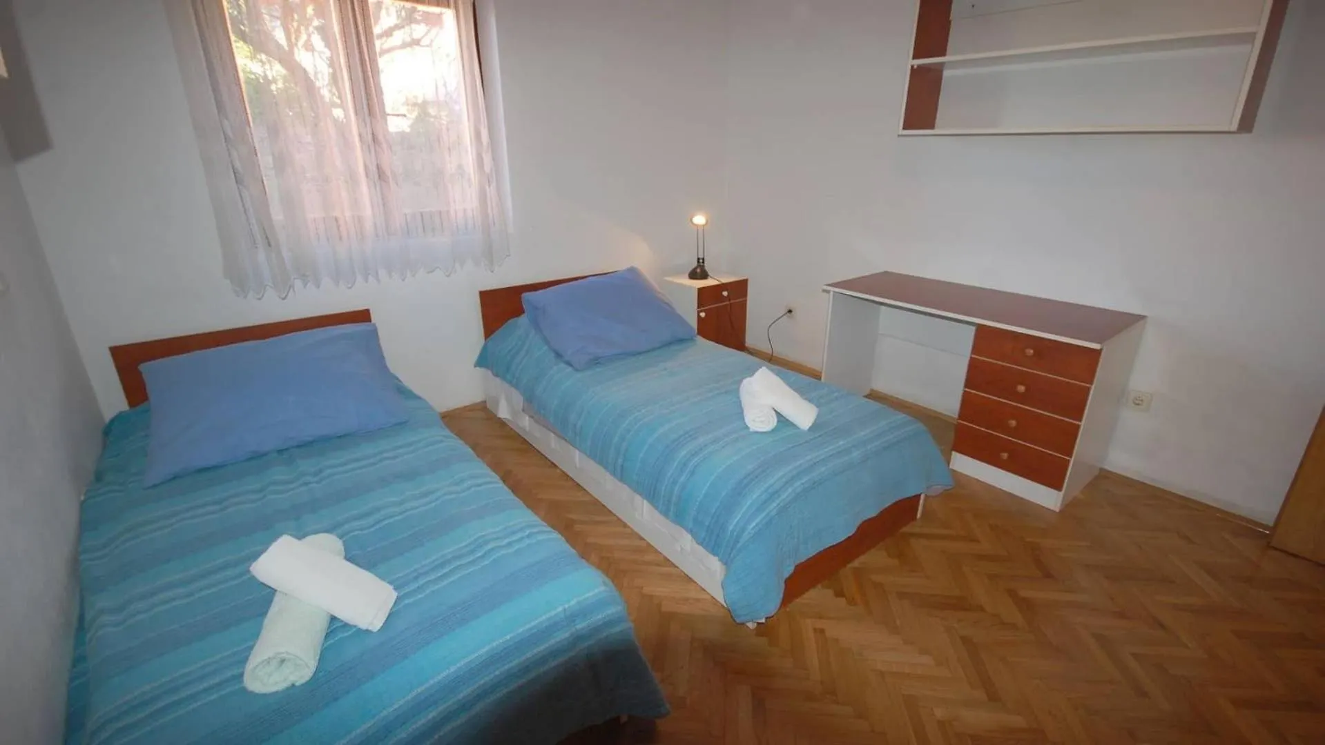 Apartments With A Parking Space Njivice, Krk - 21856 Croatia